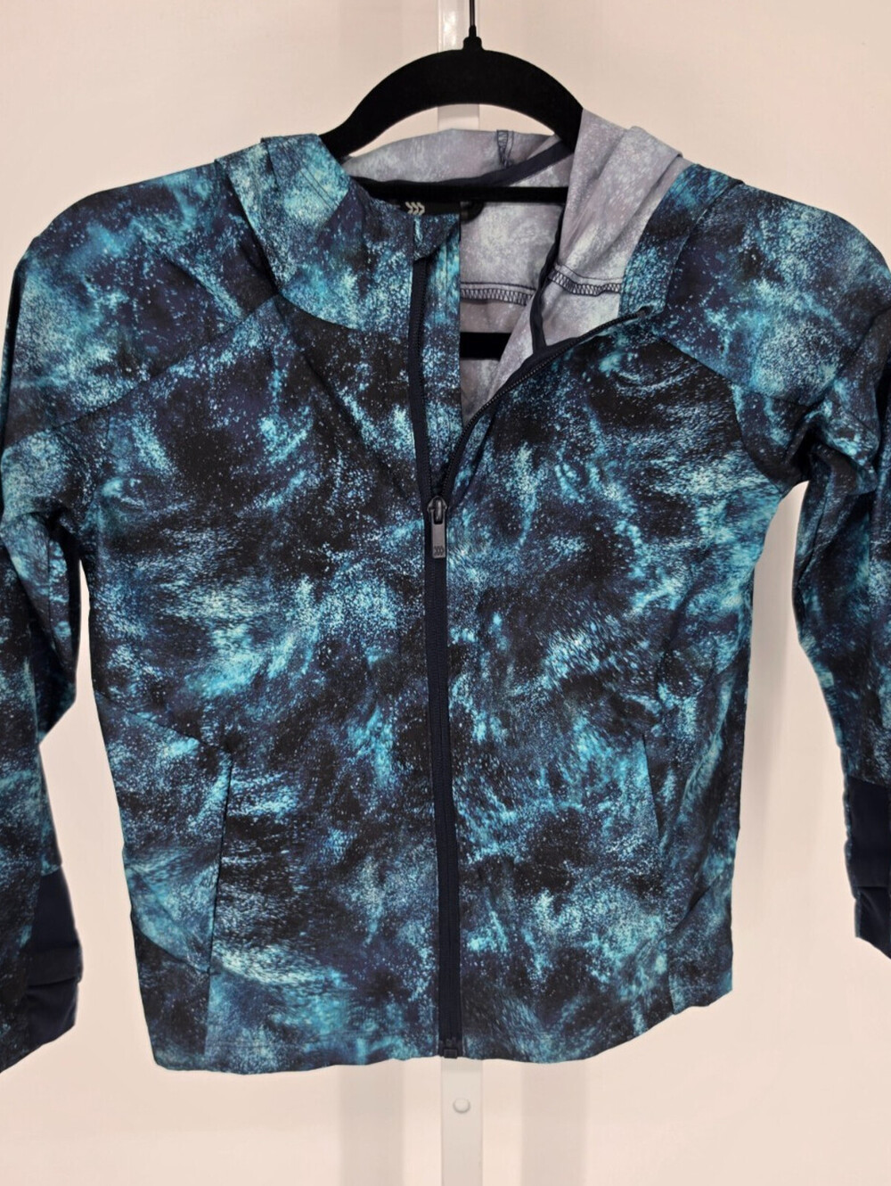 All in Motion Boys Sz S blue tie-dye hooded windbreaker jacket
